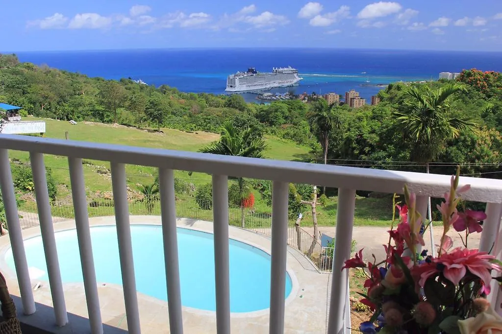 Csompo Bed And Breakfast Ocho Rios Guest house