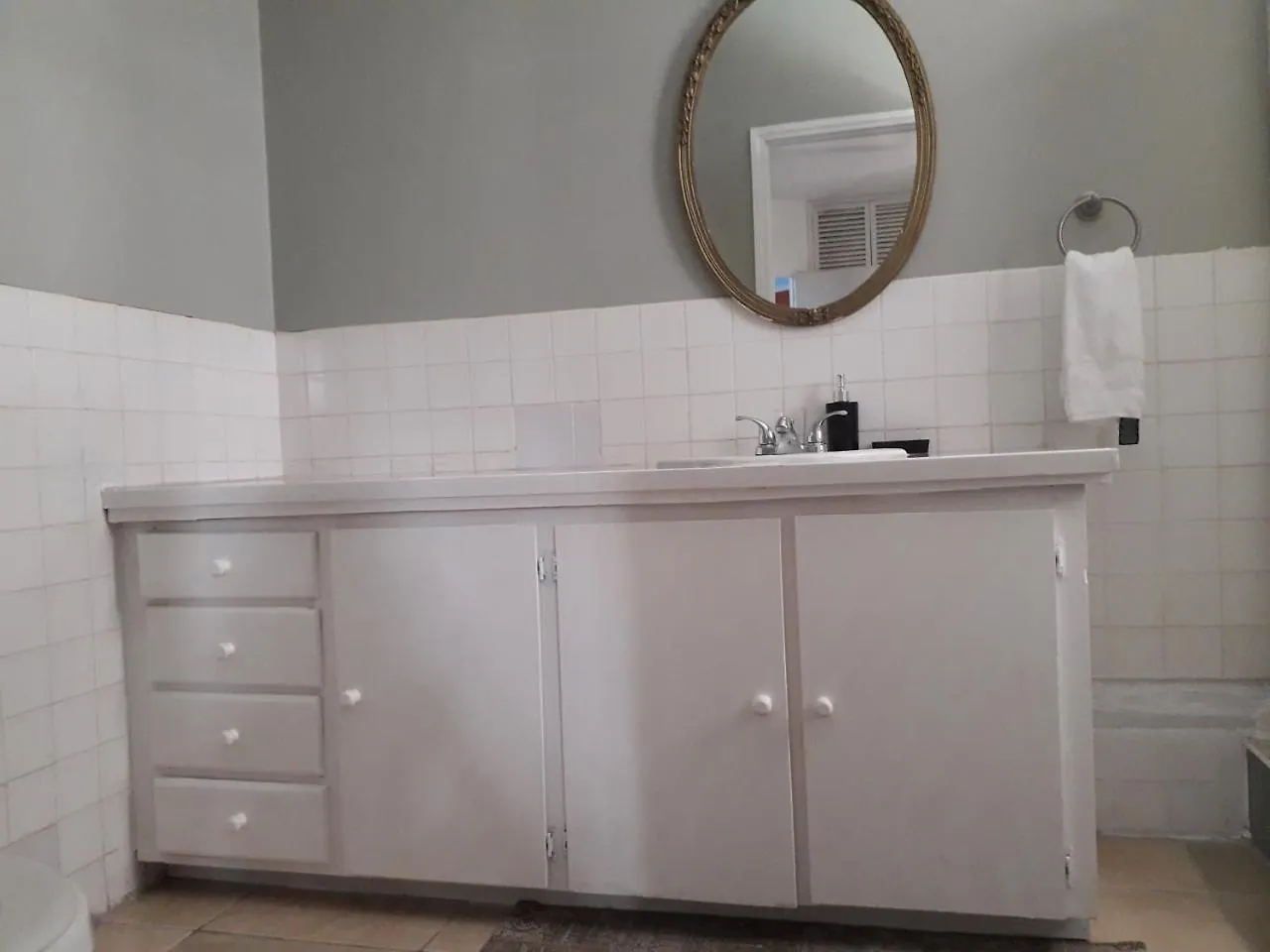 Csompo Bed And Breakfast Ocho Rios
