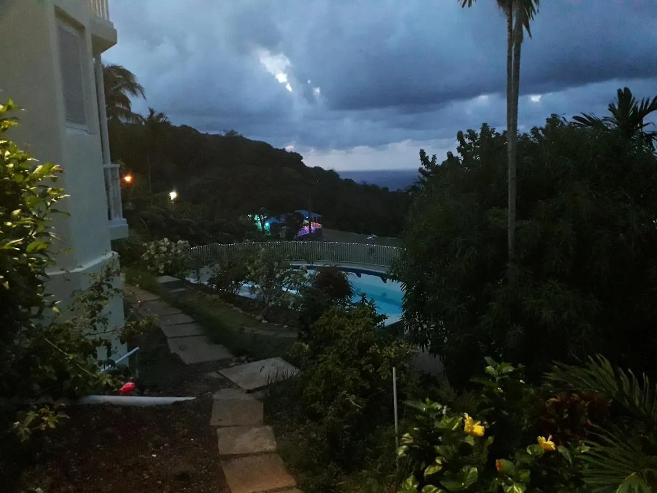 Csompo Bed And Breakfast Ocho Rios Guest house